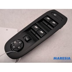 Peugeot - 308 - Multi-functional window switch