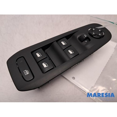 Peugeot - 308 - Multi-functional window switch