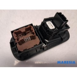 Renault - Master - Multi-functional window switch