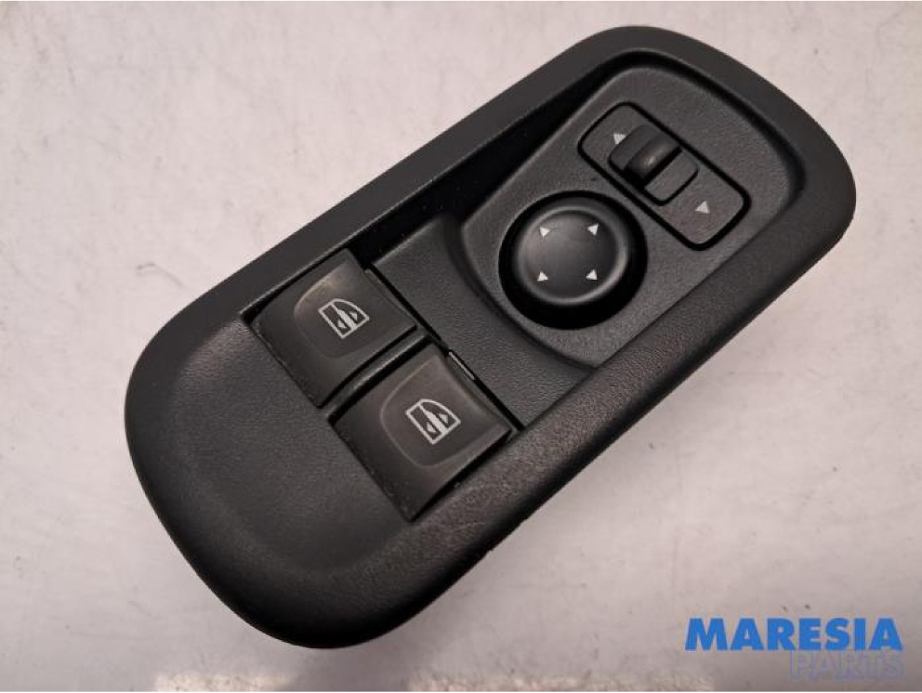 Renault - Master - Multi-functional window switch