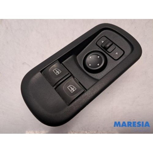 Renault - Master - Multi-functional window switch