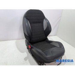 Peugeot - 2008 - Stoel links