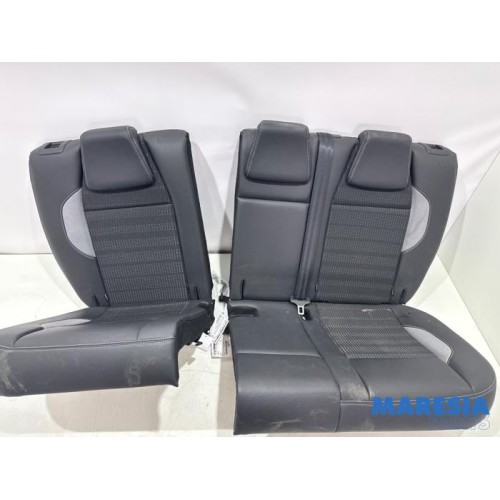 Peugeot - 2008 - Rear bench seat