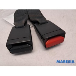 Dacia - Sandero - Insertion ceinture de sécurité arrière gauche