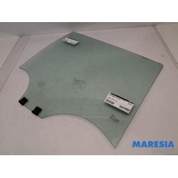 Dacia - Sandero - Rear door window 4-door door, rear right