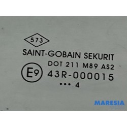 Dacia - Sandero - Rear door window 4-door door, rear right