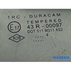 Dacia - Sandero - Driehoeks Ruit links-achter