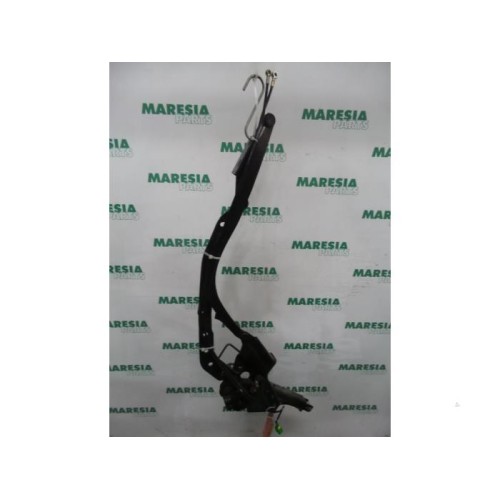 Peugeot - 206 - Tailgate hinge