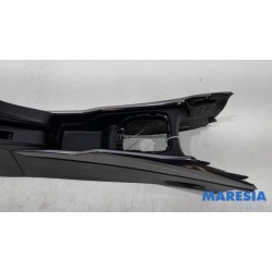 Peugeot - 2008 - Middle console