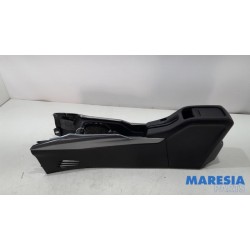 Peugeot - 2008 - Middle console