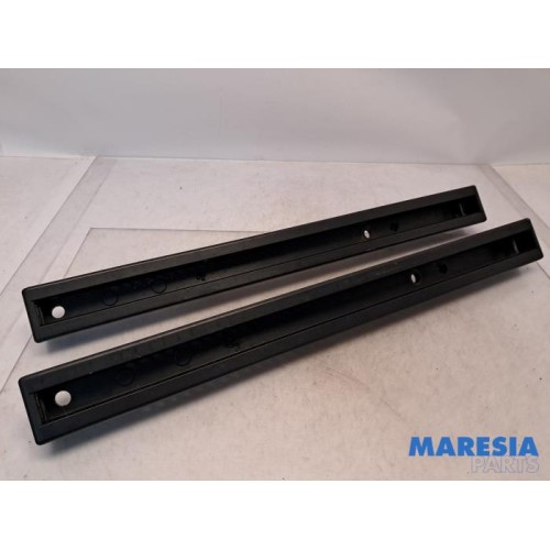 Renault - Espace - Seat rails, left