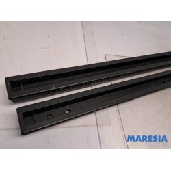 Renault - Espace - Stoel Rails links