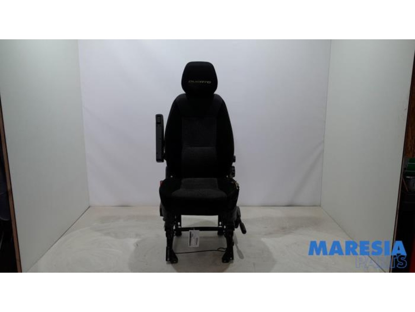 Fiat - Ducato - Seat, left