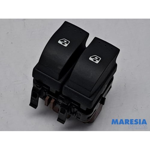 Renault - Espace - Electric window switch
