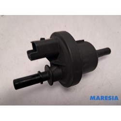Renault - Espace - Vacuum valve