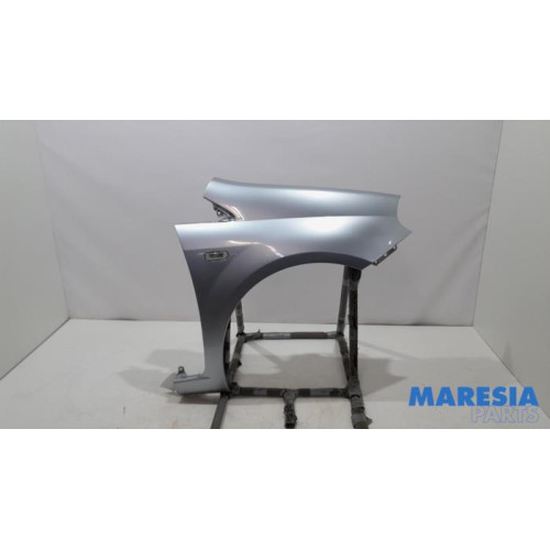 Fiat - Punto Grande - Front wing, right