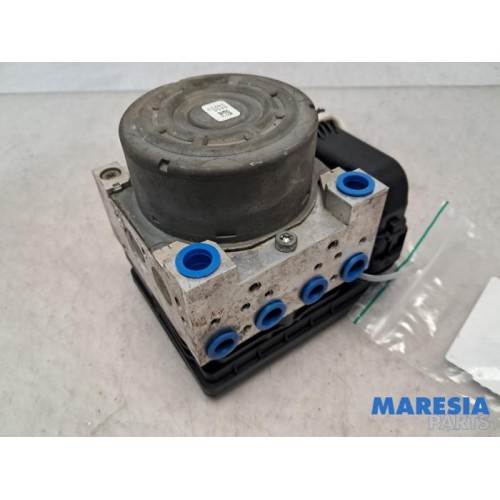 Peugeot - 2008 - ABS pump