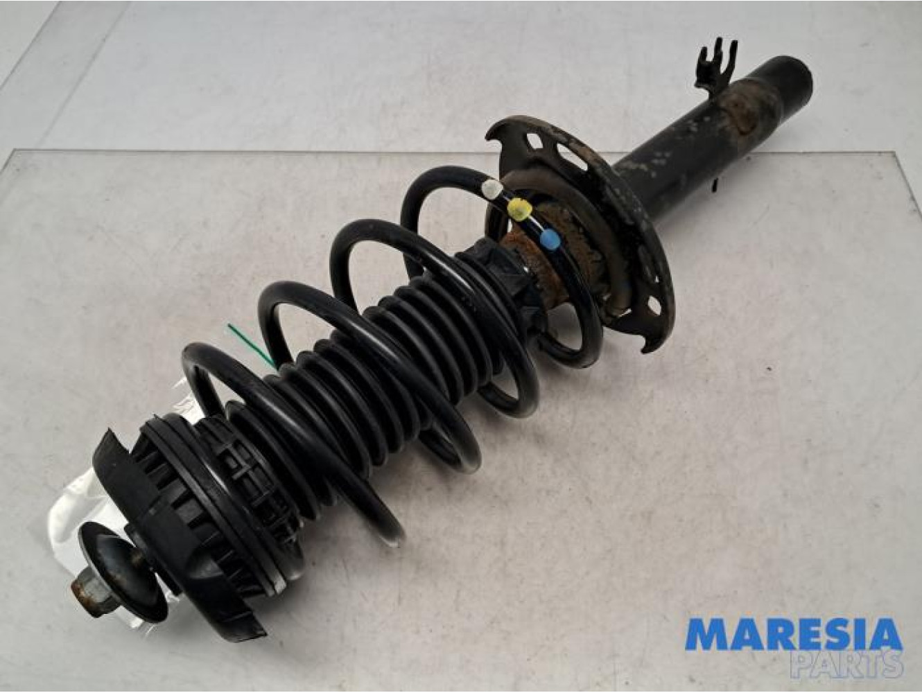 Peugeot - 2008 - Front shock absorber rod, left