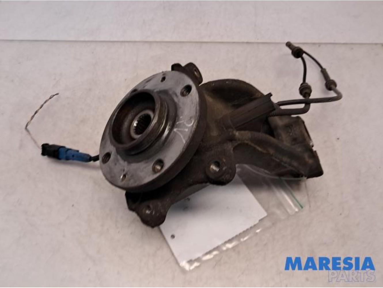Peugeot - 2008 - Knuckle, front right