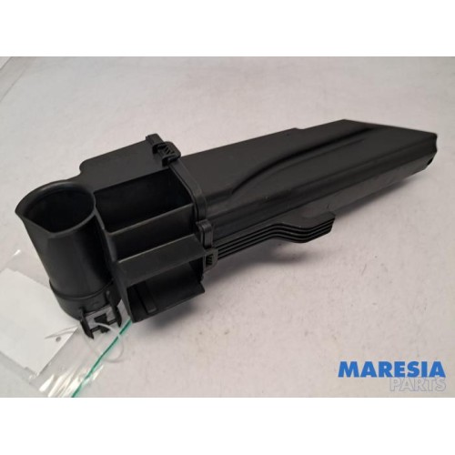 Peugeot - 2008 - Resonance housing