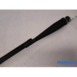 Peugeot - 2008 - Front wiper arm