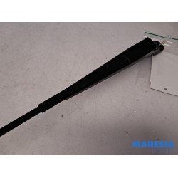 Peugeot - 2008 - Front wiper arm
