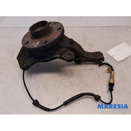 Renault - Espace - Knuckle, front right