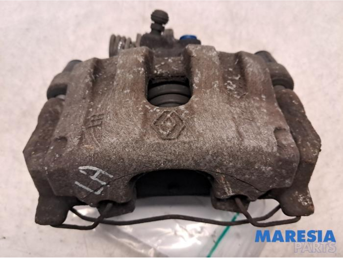 Renault - Espace - Rear brake calliper, left