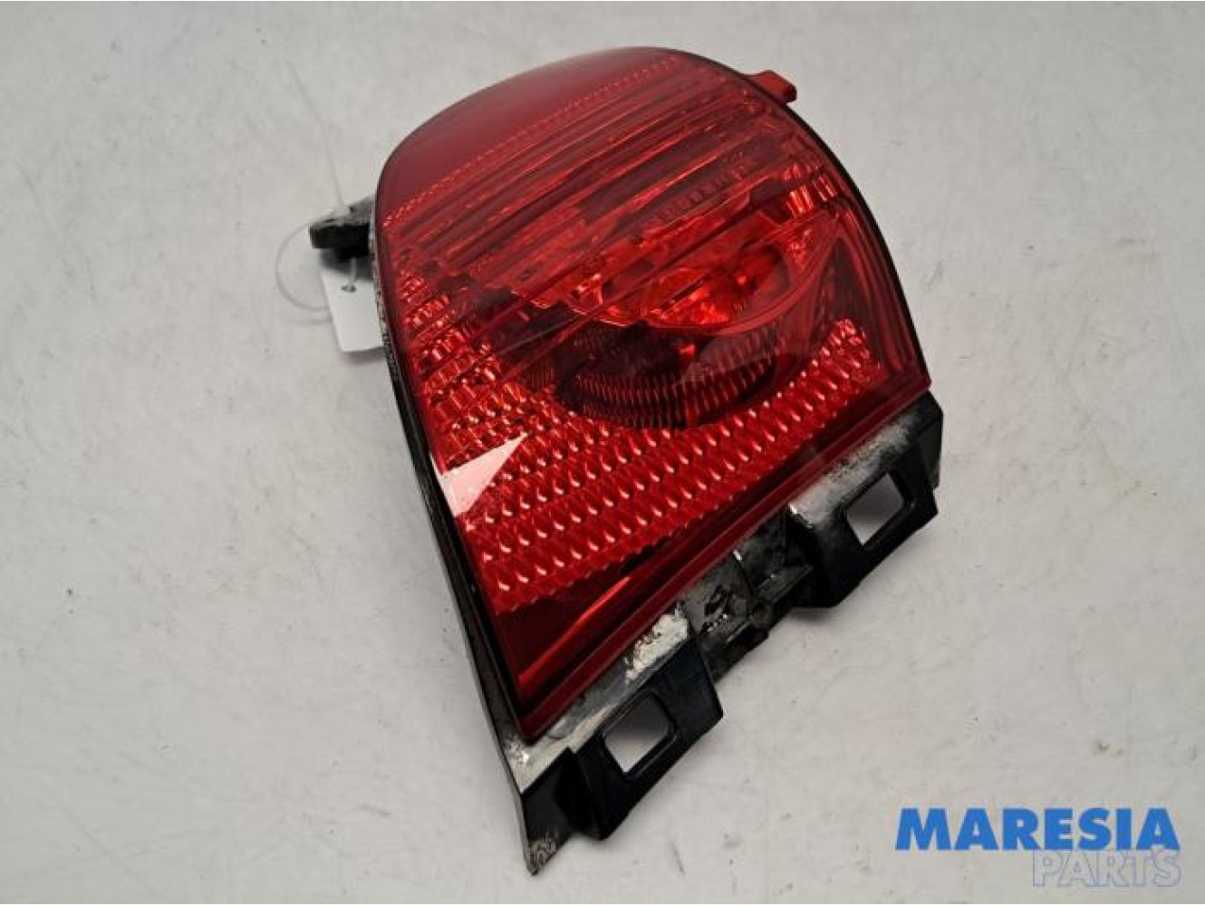 Peugeot - 2008 - Rear fog light
