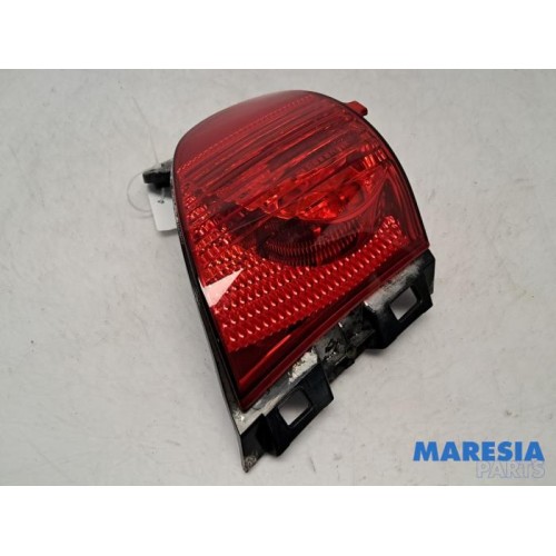 Peugeot - 2008 - Rear fog light