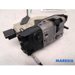 Peugeot - 2008 - Front door lock mechanism 4-door, right