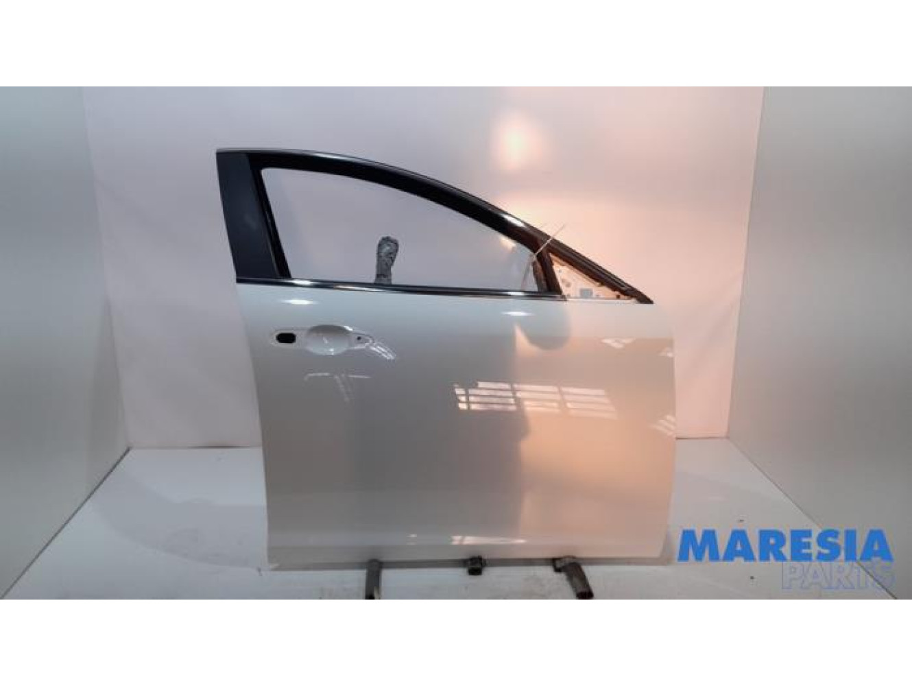 Alfa Romeo - Giulietta - Front door 4-door, right