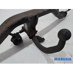 Peugeot - 5008 - Towbar