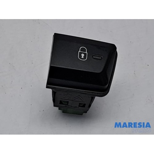 Peugeot - 2008 - Central locking switch