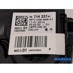 Peugeot - 2008 - Gaspedal