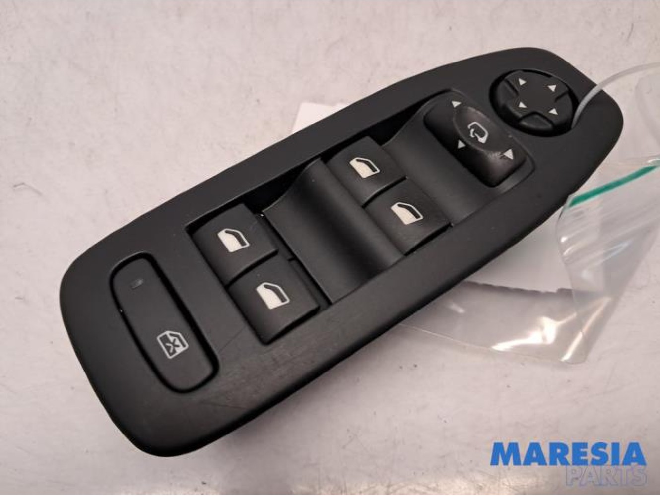 Peugeot - 2008 - Multi-functional window switch
