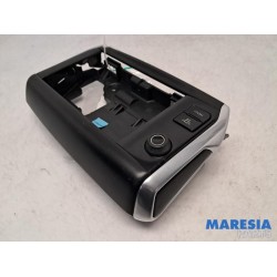 Peugeot - 2008 - Radio control panel