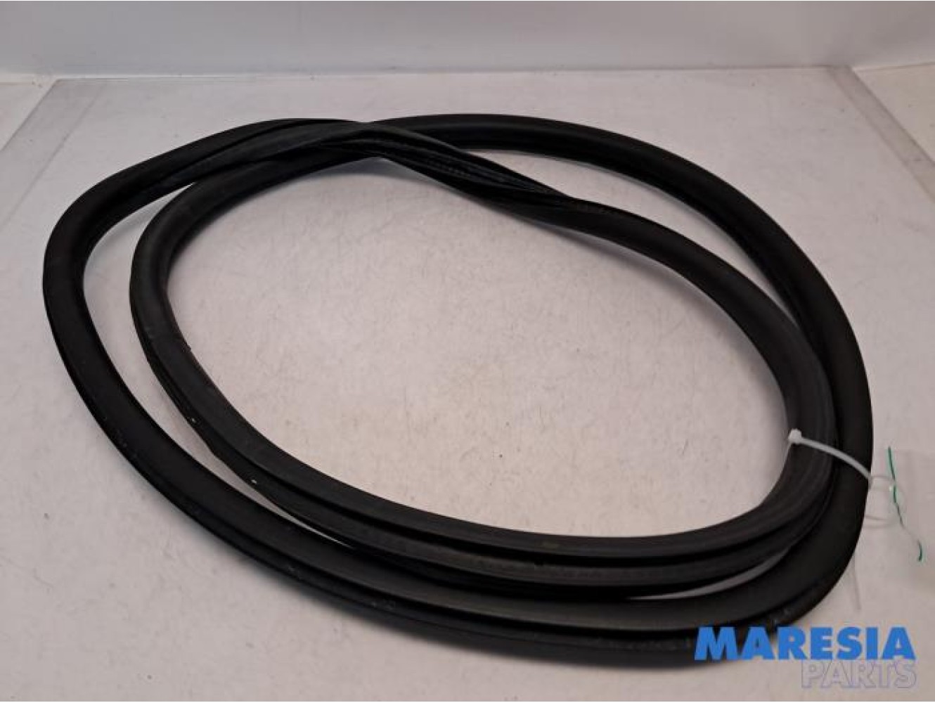 Peugeot - 2008 - Portierrubber 4Deurs links-achter