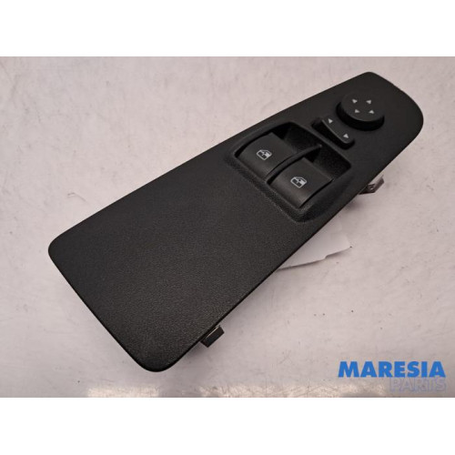 Fiat - Punto Grande - Multi-functional window switch