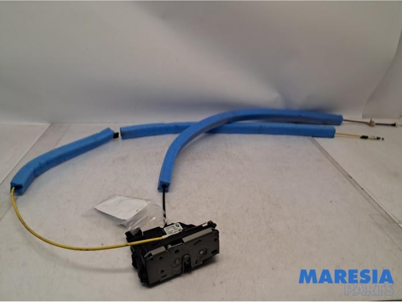 Fiat - Ducato - Sliding door lock mechanism, right
