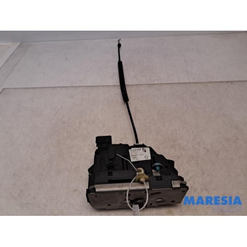 Fiat - Punto Grande - Front door lock mechanism 4-door, right