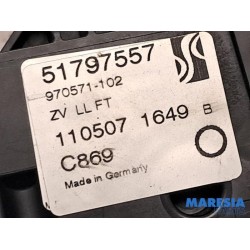 Fiat - Punto Grande - Door lock mechanism 4-door, front left