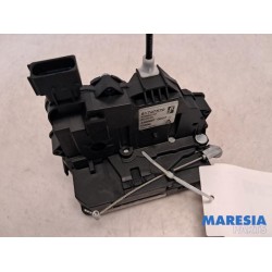 Fiat - Punto Grande - Rear door mechanism 4-door, right