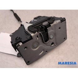 Fiat - Punto Grande - Rear door mechanism 4-door, right