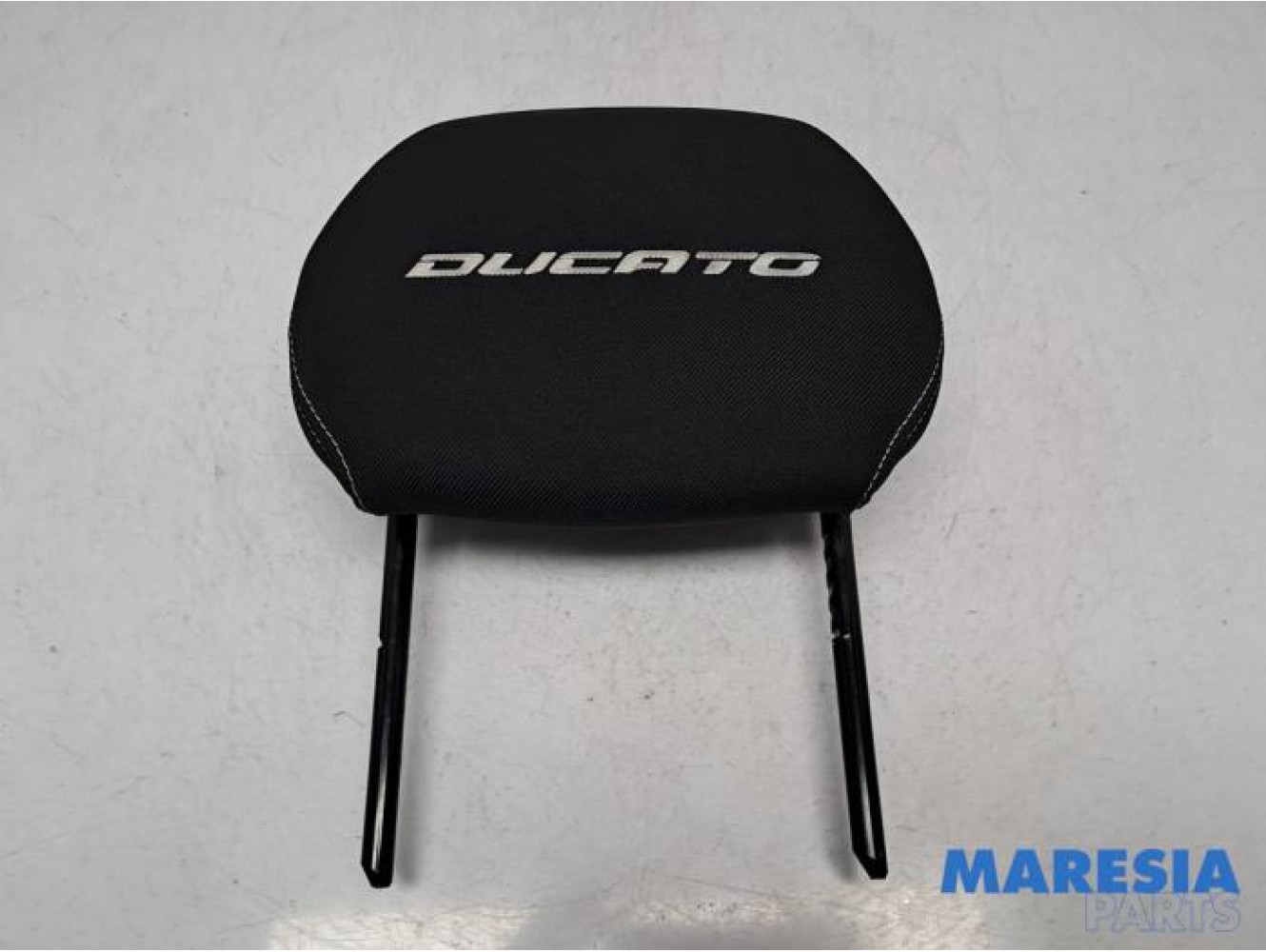 Fiat - Ducato - Headrest