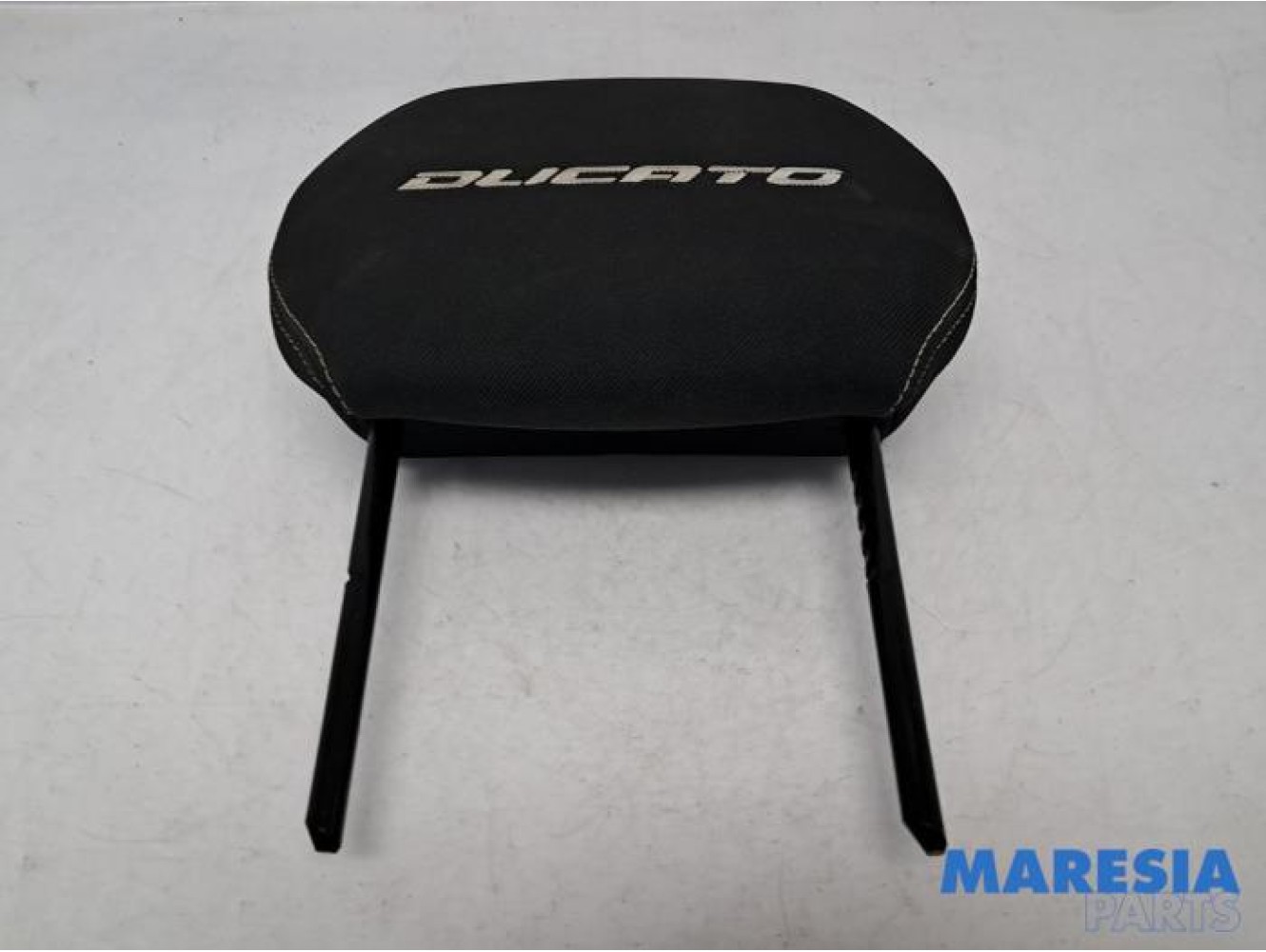 Fiat - Ducato - Headrest