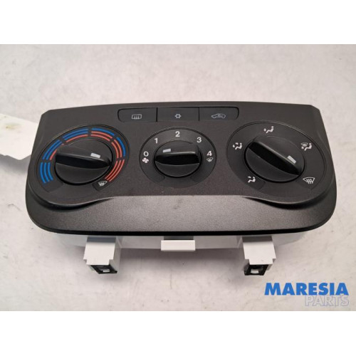 Fiat - Punto Grande - Heater control panel