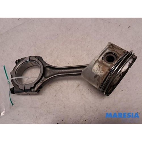 Renault - Laguna - Connecting rod