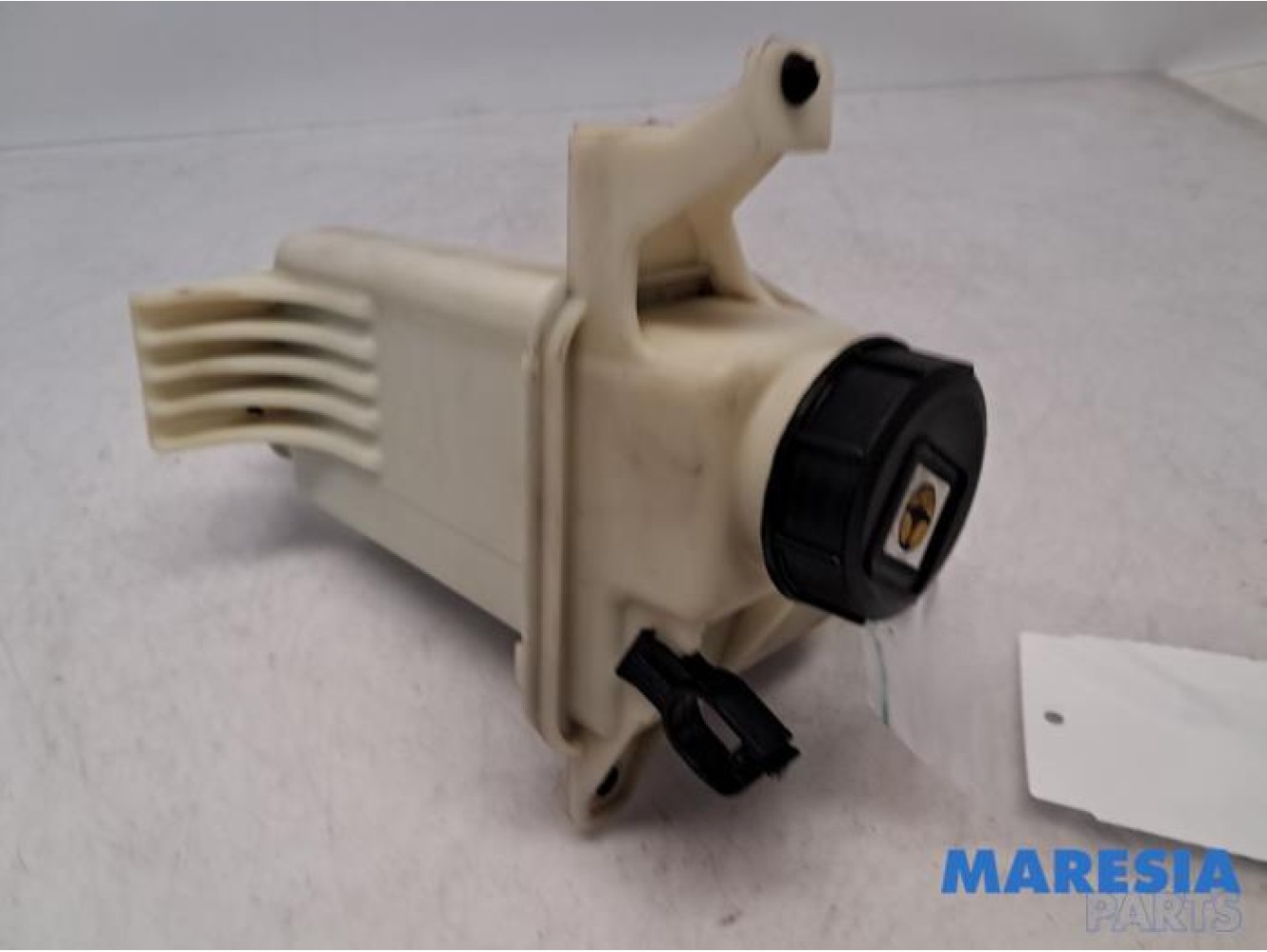 Fiat - Ducato - Power steering fluid reservoir