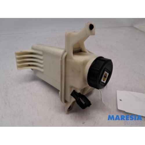 Fiat - Ducato - Power steering fluid reservoir